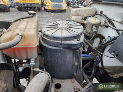 GMC C7500 Right Air Cleaner / Air Filter Housing