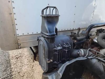 Hino 195 Right Air Cleaner / Air Filter Housing