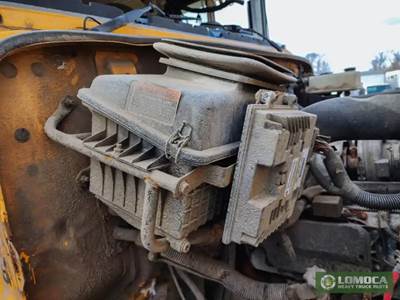 IC Bus PB105 Right Air Cleaner / Air Filter Housing for a 2013 Ic Corporation PB105