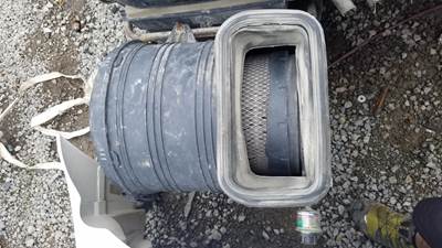 International 4300 Right Air Cleaner / Air Filter Housing