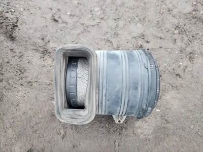 International 4300 Right Air Cleaner / Air Filter Housing