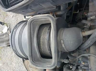 International 4400 Right Air Cleaner / Air Filter Housing