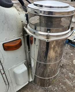 International Paystar 5900i Right Air Cleaner / Air Filter Housing