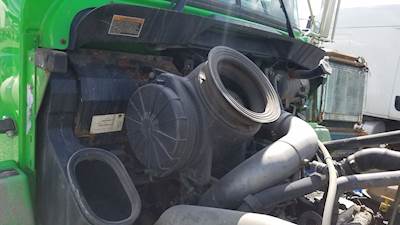Kenworth T300 Right Air Cleaner / Air Filter Housing