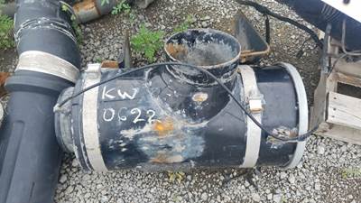 Kenworth T800 Right Air Cleaner / Air Filter Housing