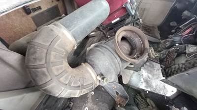 Mack CH613 Right Air Cleaner / Air Filter Housing