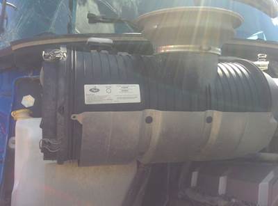 Mack Granite GU813 Right Air Cleaner / Air Filter Housing for a 2015 Mack GU813