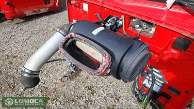 Peterbilt 386 Air Cleaner / Air Filter Housing