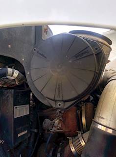 Peterbilt 387 Right Air Cleaner / Air Filter Housing