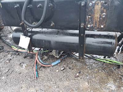 Peterbilt 389 Left Air Cleaner / Air Filter Housing