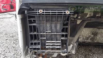 Volvo VNL Right Air Cleaner / Air Filter Housing