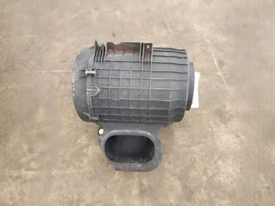Volvo VNL Right Air Cleaner / Air Filter Housing
