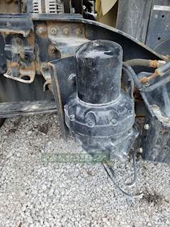 Freightliner Cascadia 125 Air Dryer