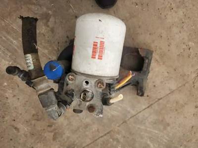 International LT625 Air Dryer