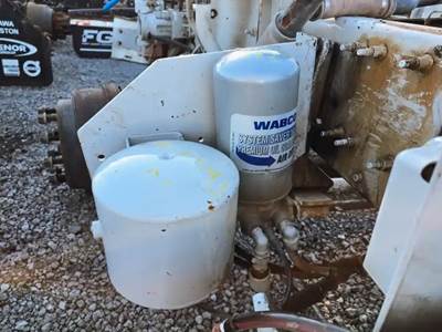 Mack MRU613 Air Dryer