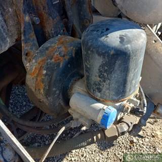 Peterbilt 389 Air Dryer