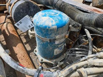 Western Star 4900FA Air Dryer