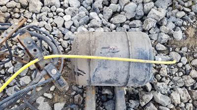 Freightliner Cascadia 125 Air Tank