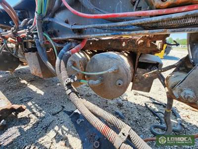 Freightliner Cascadia 125 Air Tank