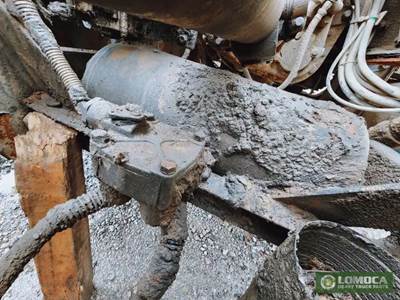 International 7600 Air Tank