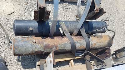 International 9300 Air Tank