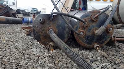 International 9400i Air Tank