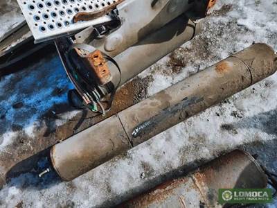 International 9400i Air Tank