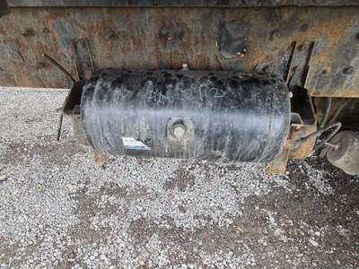 International Paystar 5900i Air Tank