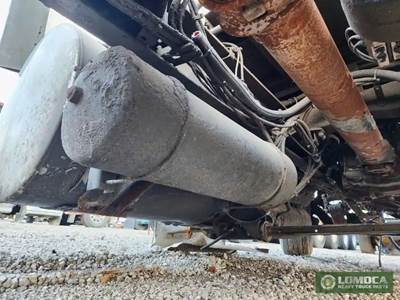 Kenworth T880 Air Tank