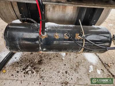 Kenworth T880 Air Tank