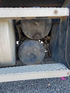 Mack CH600 Air Tank