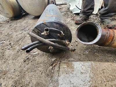 Mack MR688S Air Tank