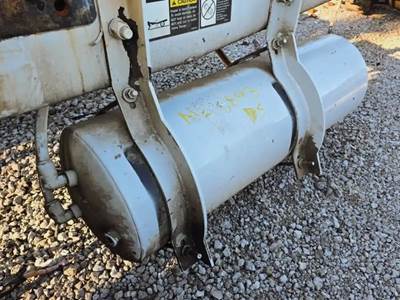 Mack MRU613 Air Tank