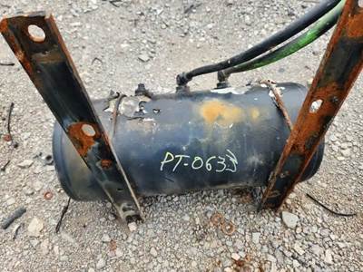 Peterbilt 367 Air Tank