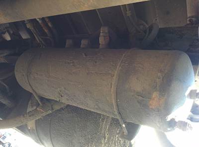 Peterbilt 378 Air Tank