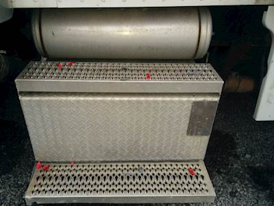 Peterbilt 379 Air Tank for a 2005 Peterbilt 379 UNIBILT