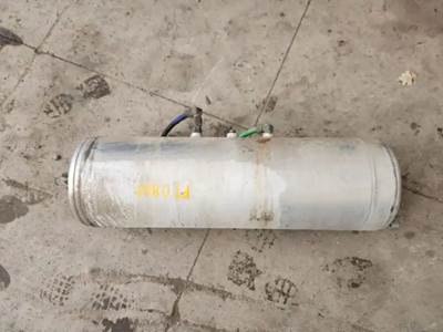Peterbilt 379 Air Tank