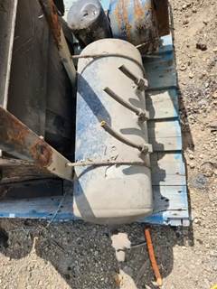 Peterbilt 388 Air Tank