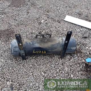 Peterbilt 567 Air Tank