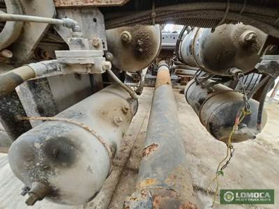 Peterbilt 567 Air Tank