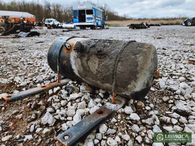 Peterbilt 579 Air Tank