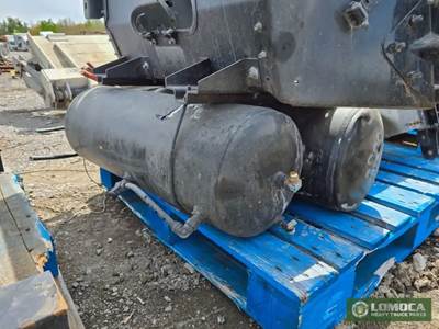 Peterbilt 579 Air Tank