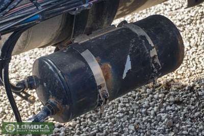 Volvo VNL Air Tank