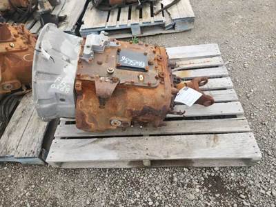 Eaton-Fuller RTO16210C Auxillary Transmission for a 2013 Freightliner Cascadia 125