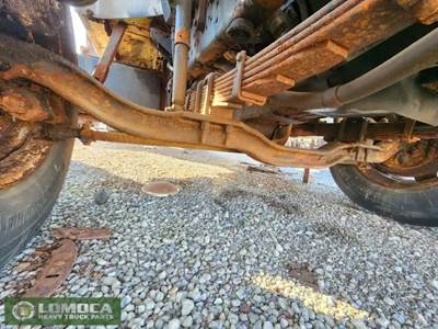 Ford F-800 Front Axle Assembly for a 1991 Ford F800