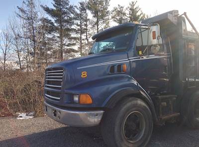Ford LT9513 Front Axle Assembly for a 1997 Ford LT9513 LOUISVILLE 113