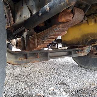 Ford LTS9000 Front Axle Assembly