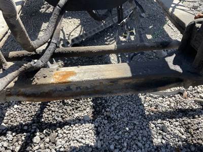 Freightliner Cascadia 125 Front Axle Assembly