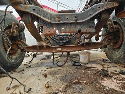 Freightliner Cascadia 125 Front Axle Assembly