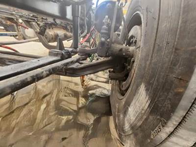 Freightliner Cascadia 126 Front Axle Assembly